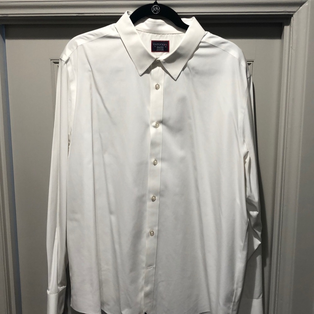 UNTUCKit Button Down Shirt